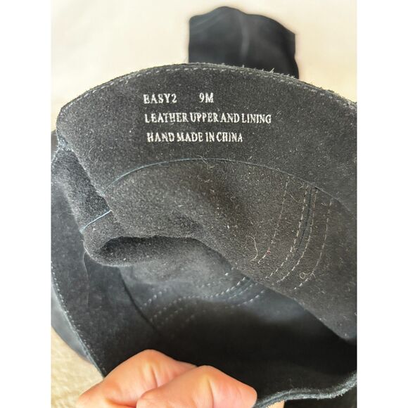 Bella Studio knee high flat boot, real black suede, size 9 - Picture 4 of 5